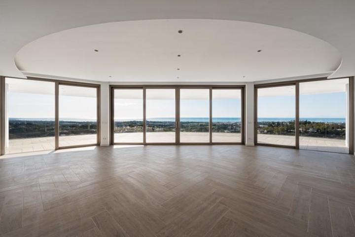 Apartamento en venta en Benahavís, Benahavis photo 0