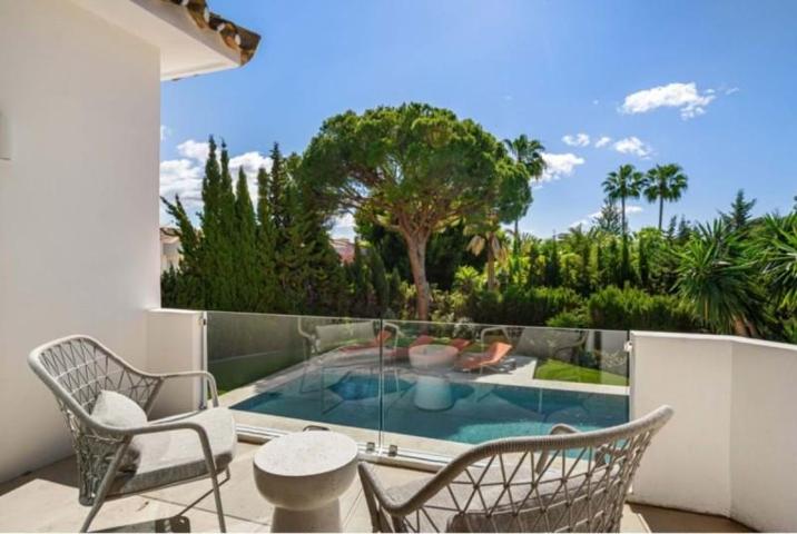 Chalet en venta en Marbella, Marbella photo 0