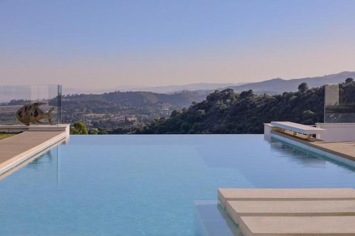 Chalet en venta en Estepona, Estepona photo 0