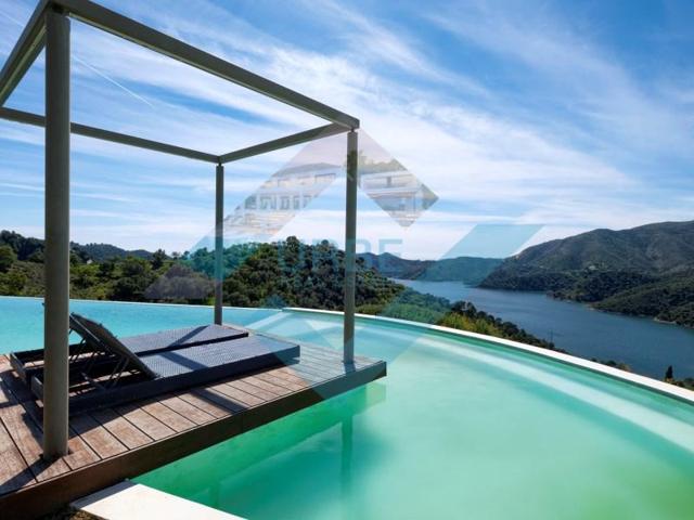 Chalet en venta en Istán photo 0