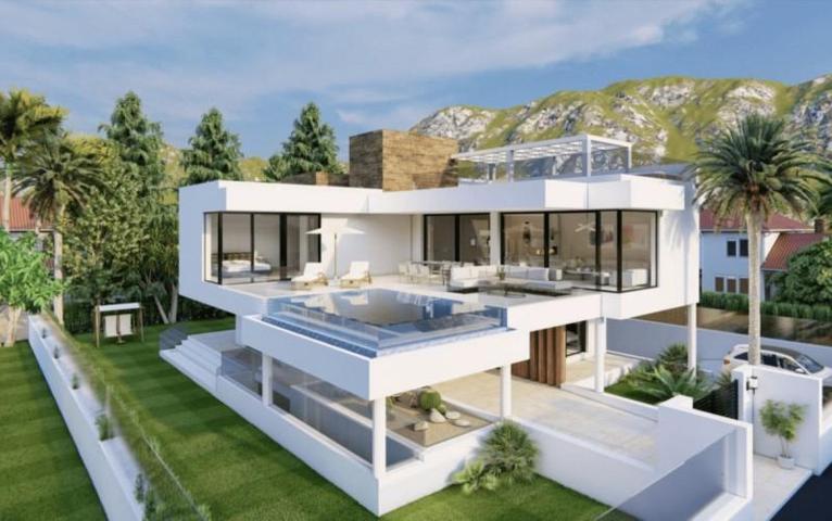 Chalet en venta en Marbella, Marbella photo 0
