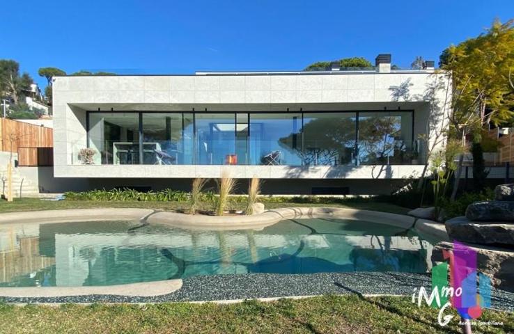 Casa en venta en Castell-Platja d'Aro, Castell d'Aro photo 0