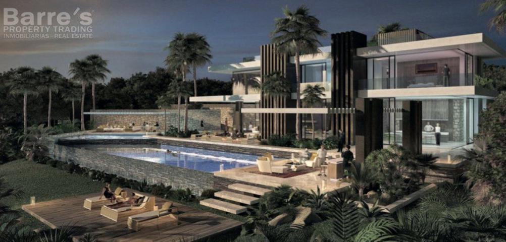 Casa con terreno en venta en Marbella, Milla De Oro - Puente Romano photo 0