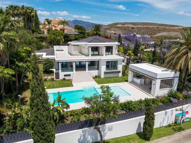 Chalet en venta en Benahavís, Los Flamingos photo 0