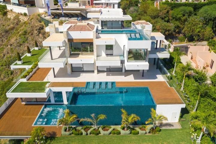 Chalet en venta en Benahavís, Los Flamingos photo 0