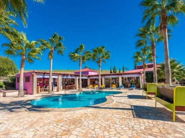 Chalet en venta en Coín photo 0