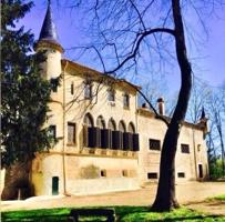 Chalet en venta en Bescanó photo 0