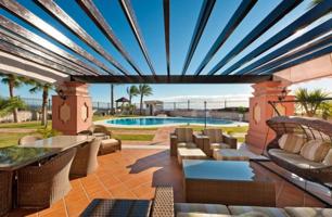 Chalet en venta en Mijas, Calaburra - chaparral photo 0