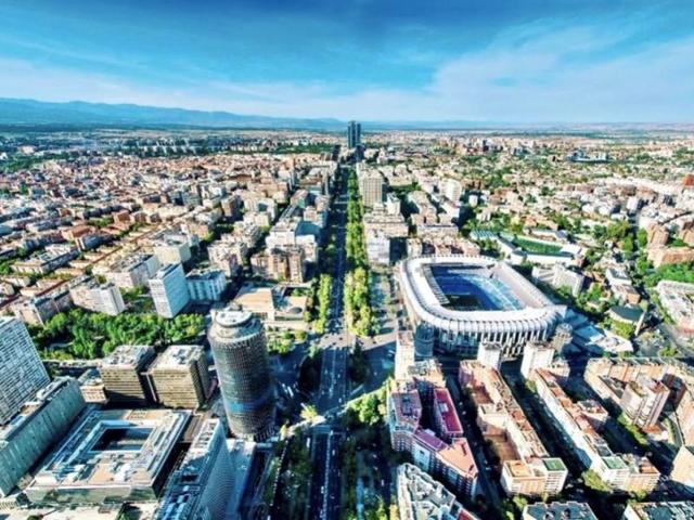 Edificio en venta en Madrid, Nueva España photo 0