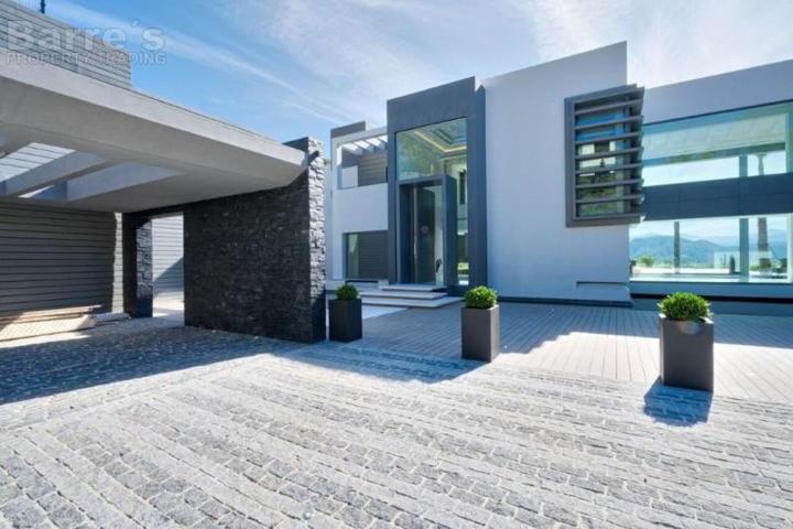 Chalet en venta en Benahavís, La Zagaleta photo 0