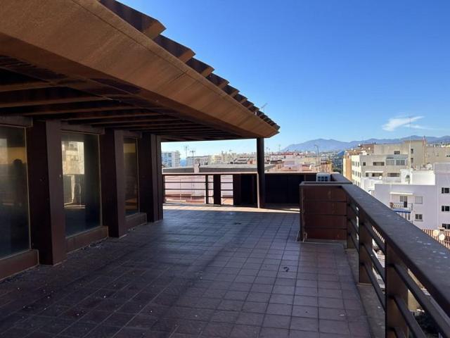 Local comercial en venta en Marbella, Marbella photo 0