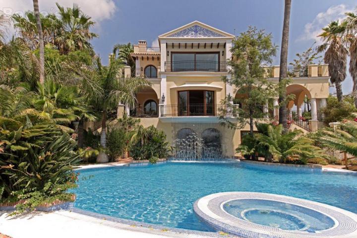 Chalet en venta en Benahavís, Benahavis photo 0