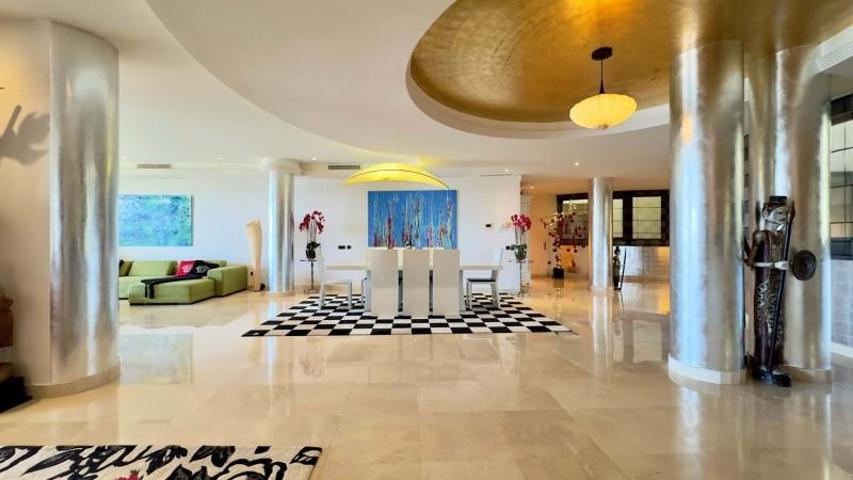 Piso en venta en Marbella, Marbella photo 0