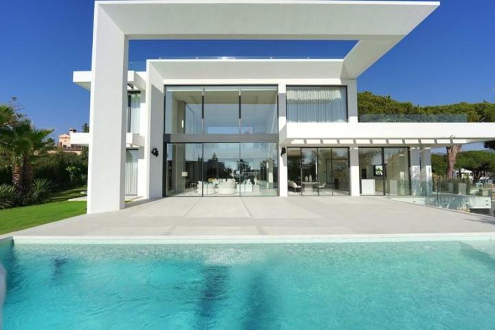 Chalet en venta en Marbella, Marbella Este photo 0