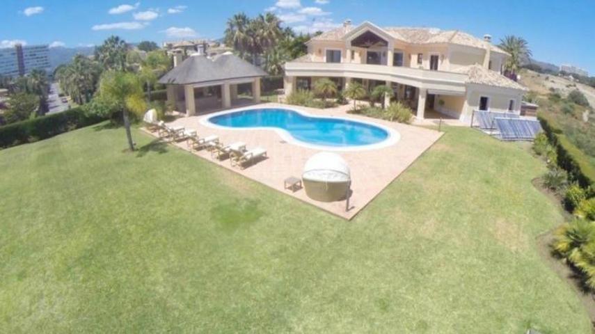 Casa con terreno en venta en Marbella, Este - Marbella Beach photo 0