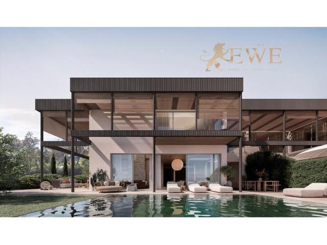 Chalet en venta en Marbella photo 0