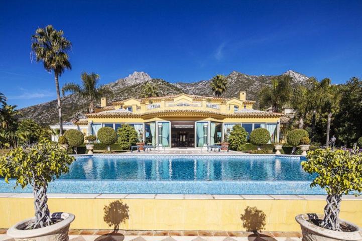 Casa con terreno en venta en Marbella, Milla De Oro photo 0