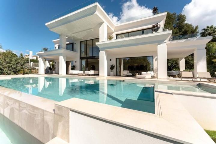 Chalet en venta en Marbella, Marbella photo 0