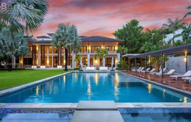 Casa con terreno en venta en Oviedo, Miami Beach photo 0