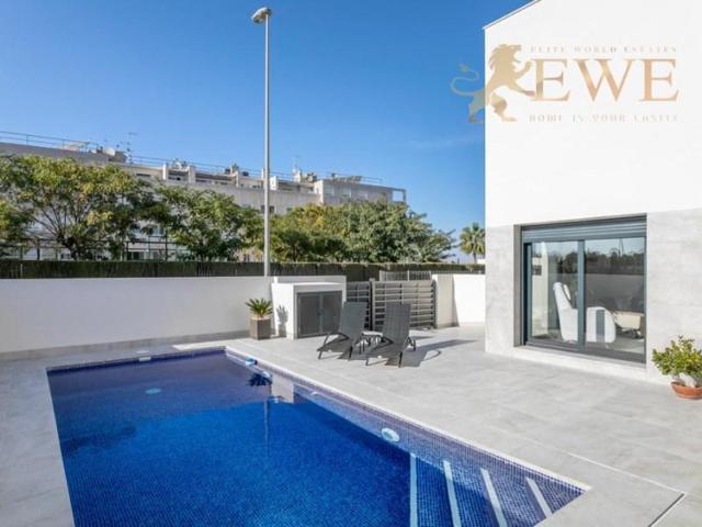 Chalet en venta en Daya Nueva photo 0