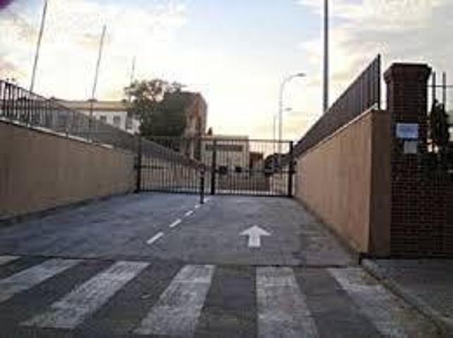 Trastero en alquiler en Sevilla, Nervión photo 0