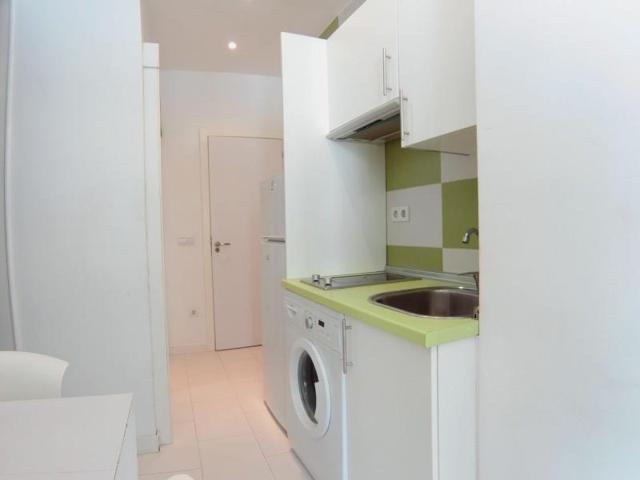Estudio en alquiler en Madrid, Latina - Puerta del Angel photo 0