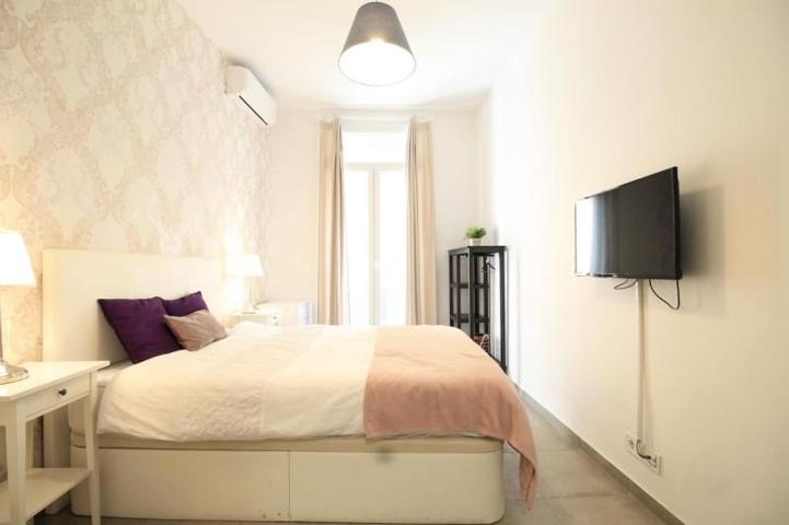 Estudio en alquiler en Madrid, Centro - Sol photo 0