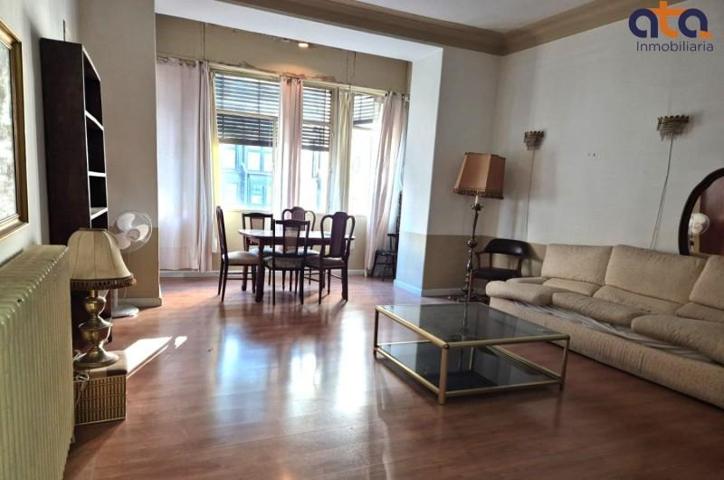 Estudio en alquiler en Valladolid, Centro photo 0