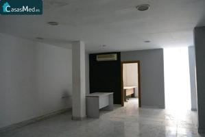 Local comercial en alquiler en Valencia, Benimaclet photo 0