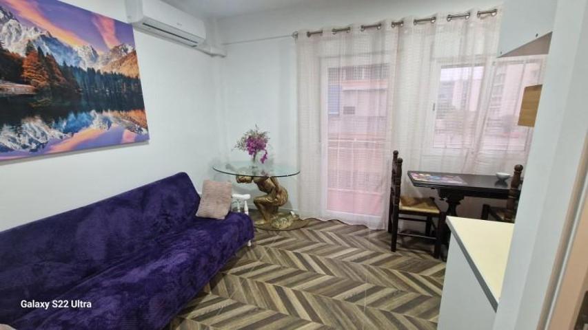 Estudio en alquiler en Alicante, Carolinas Altas photo 0