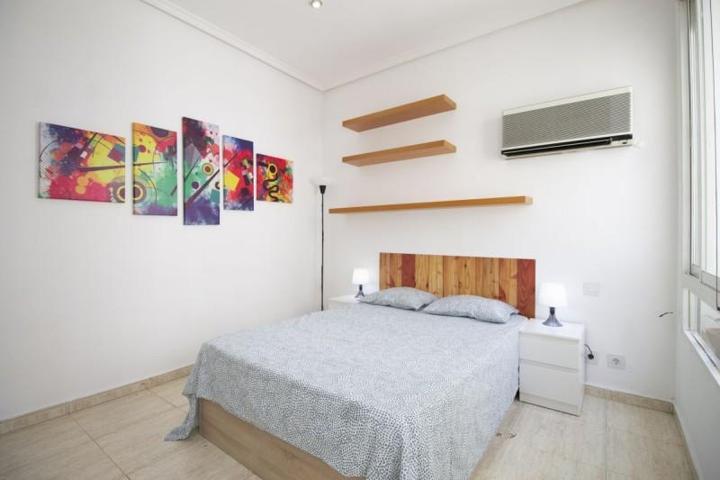 Estudio en alquiler en Madrid, Centro - Cortes photo 0