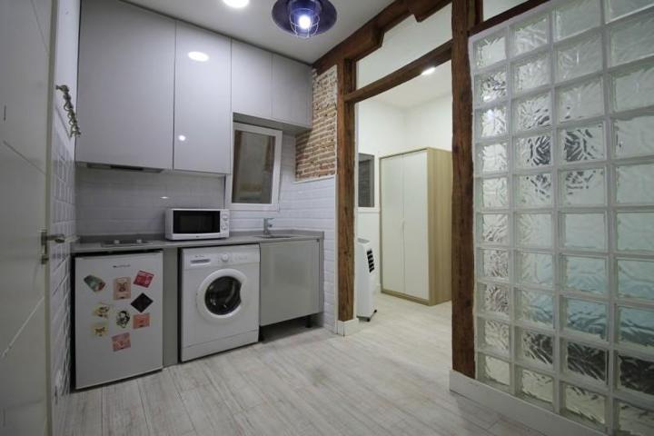 Estudio en alquiler en Madrid, Centro - Malasana photo 0
