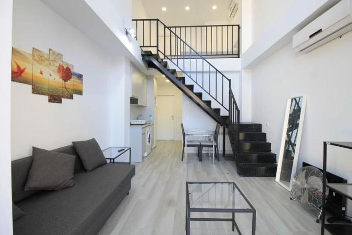 Estudio en alquiler en Madrid, Usera - Almendrales photo 0