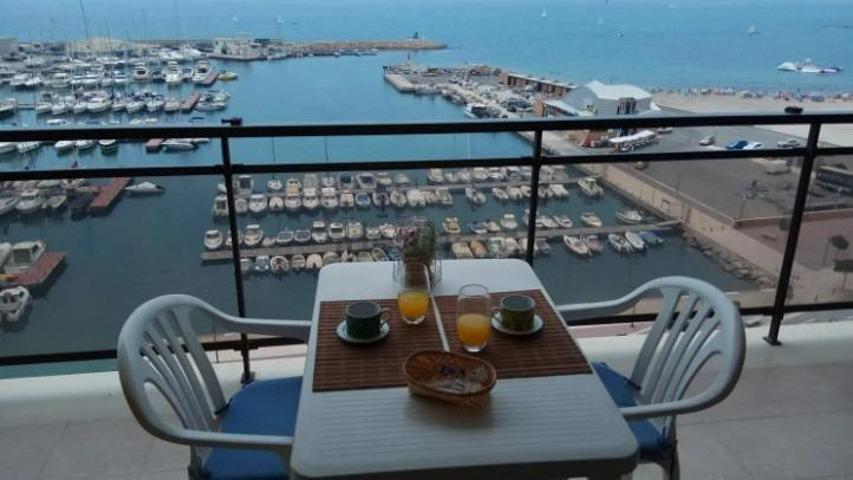 Estudio en alquiler en El Campello, Campello Playa photo 0