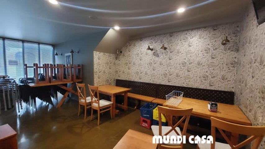 Local comercial en alquiler en Boiro, Boiro photo 0