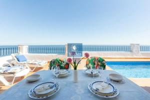 Chalet en alquiler en Almuñécar, Urb. Los Pinos photo 0