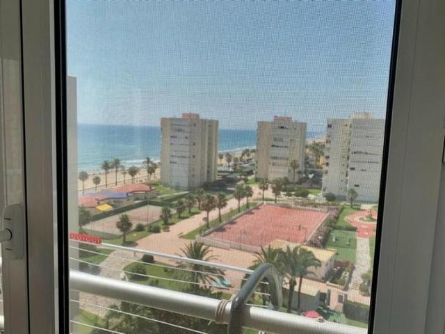 Apartamento en alquiler en Alicante, Urbanova photo 0