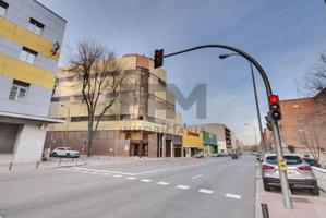 Oficina en alquiler en Madrid, San blas photo 0