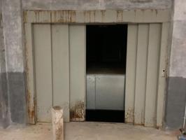 Garaje en venta en Alp photo 0