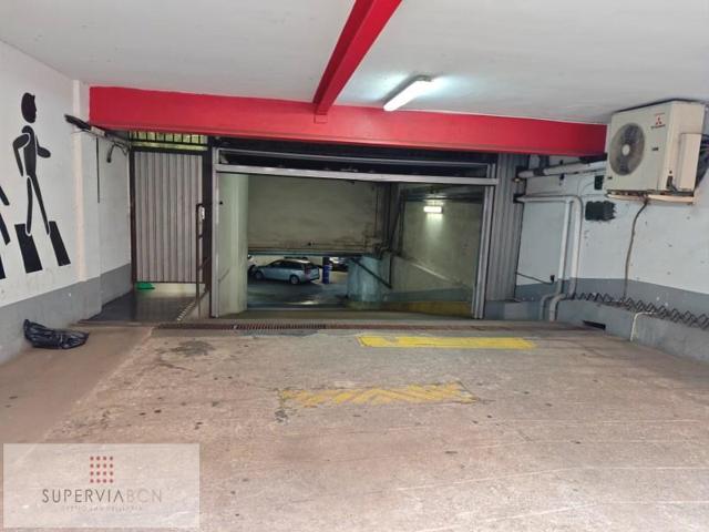 Parking en venta en Barcelona, Sarrià photo 0
