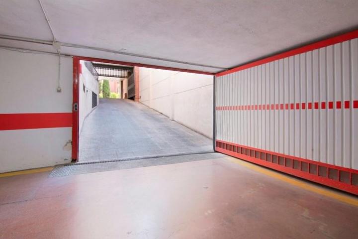 Garaje en venta en Granada, Villarejo photo 0