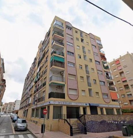 Estudio en venta en Torrevieja, Playa de los Locos photo 0