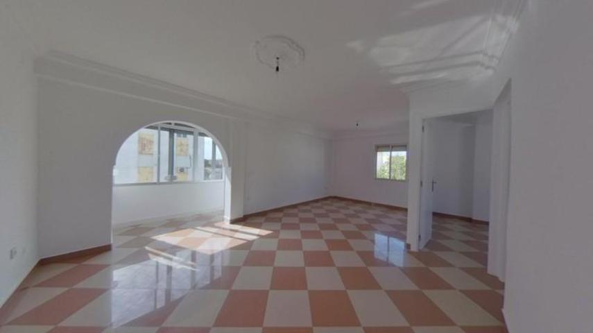 Piso en venta en Jerez de la Frontera, Madre de Dios photo 0