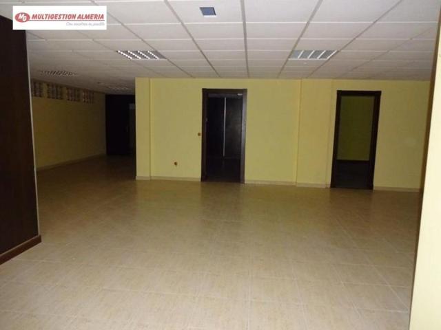 Trastero en venta en Viator, Centro photo 0