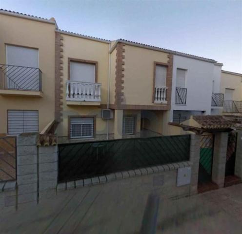 Adosada en venta en Mengibar, La Campiña photo 0