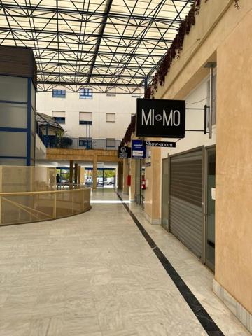 Local comercial en venta en Bormujos, Aljarafe photo 0