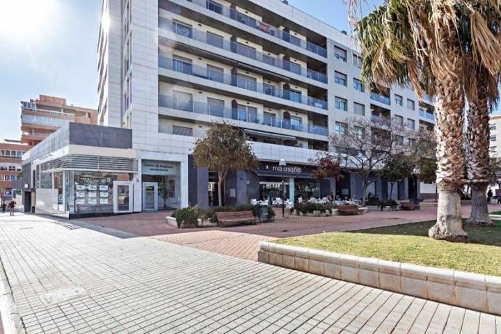 Local comercial en alquiler en Almería, Alcampo photo 0