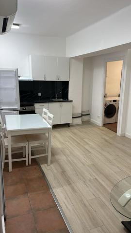 Piso en venta en Barcelona, Nou Barris - Verdum photo 0
