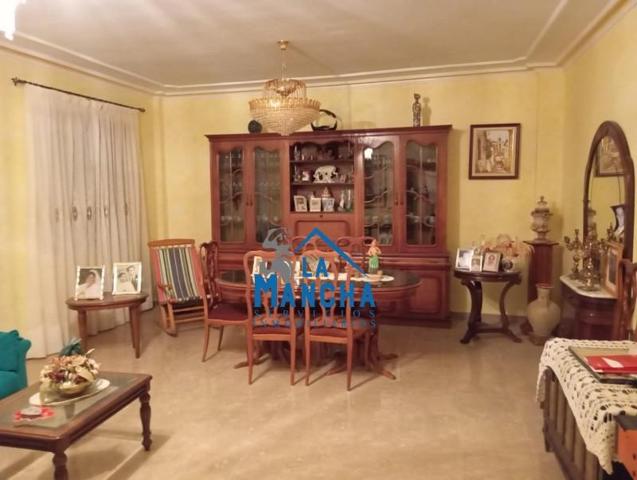 Casa en venta en Casas de Juan Núñez, Castilla la mancha photo 0