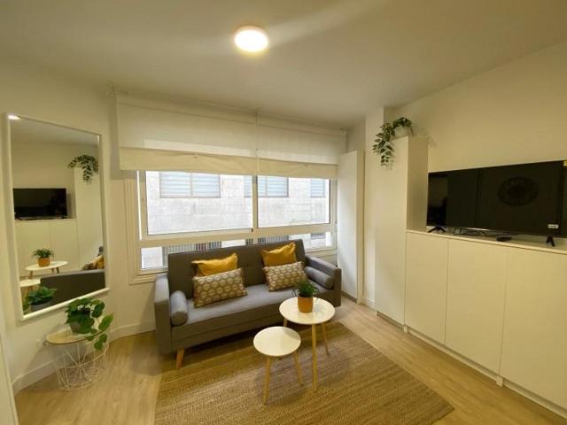 Estudio en venta en Vigo, Urzaiz photo 0